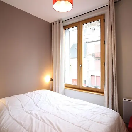 Apartment F2 Bis Au Mont-dore, 200m Du Centre Et Thermes, Parking Prive, Animaux Acceptes, 6 Couchages - Fr-1-415-69 *